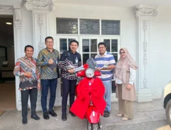 ​Menang Lucky Ride, Merchant BRI BO Panglima Polim Bawa Pulang Vespa
